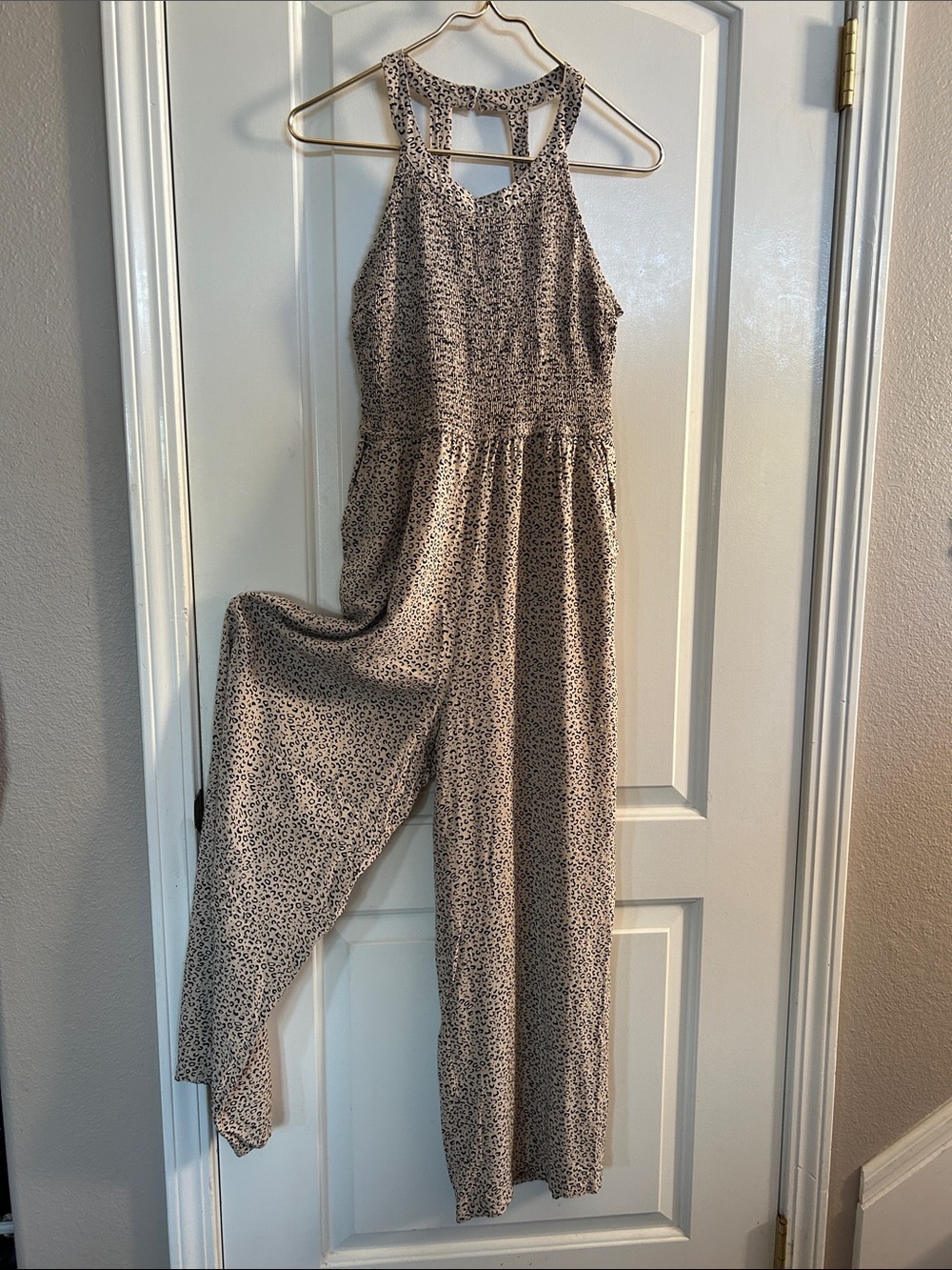 Jessica Simpson Beige and Black Printed Sleeveless Jumpsuit
